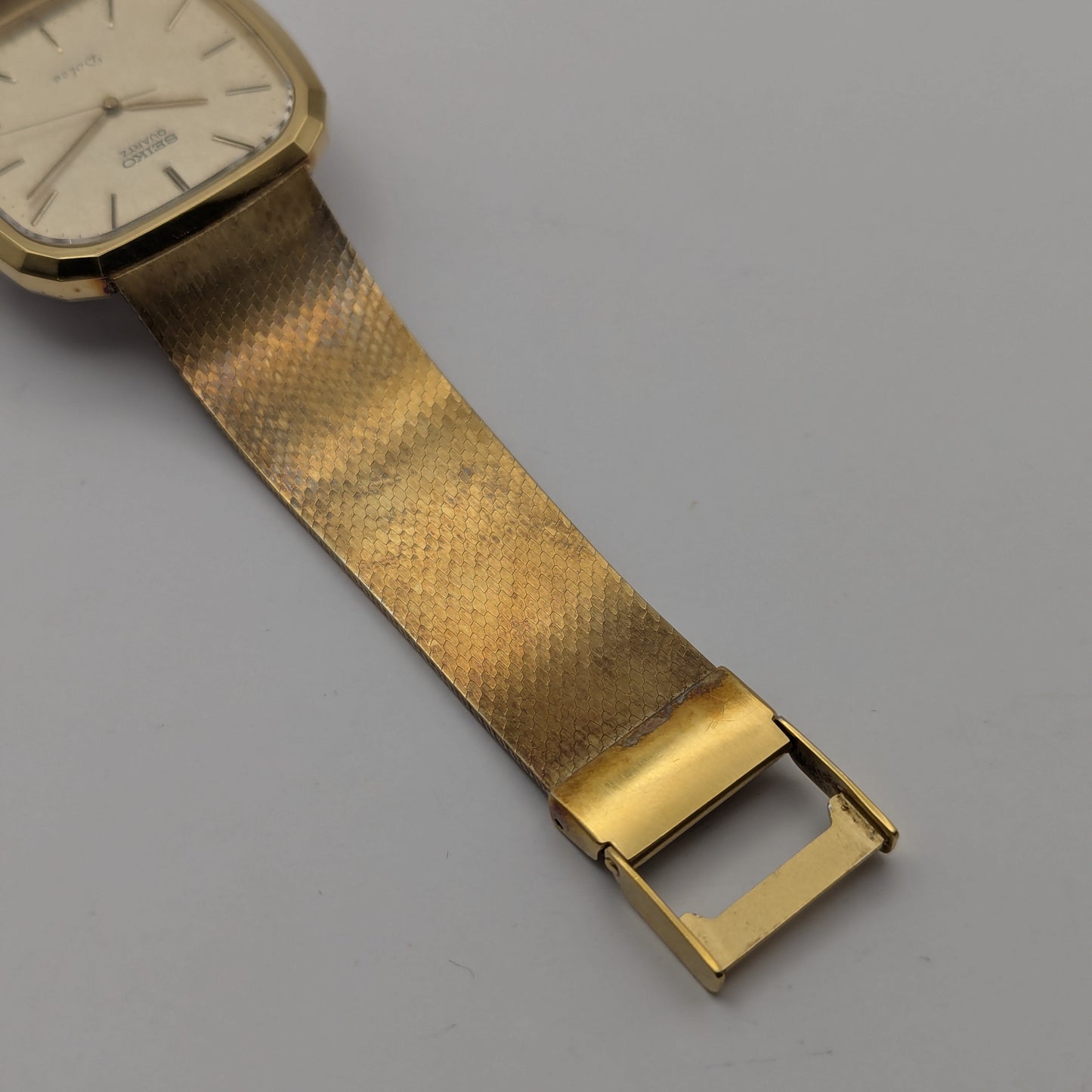 Seiko Quartz Dolce 6030-5200 Gold Flake