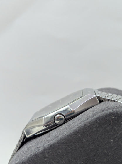 Orient Quartz Y050105-40