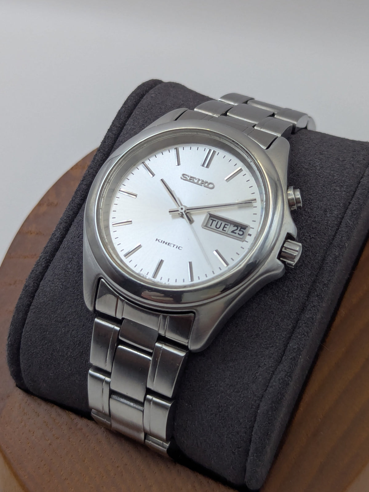 Seiko Kinetic 5M63-0B00