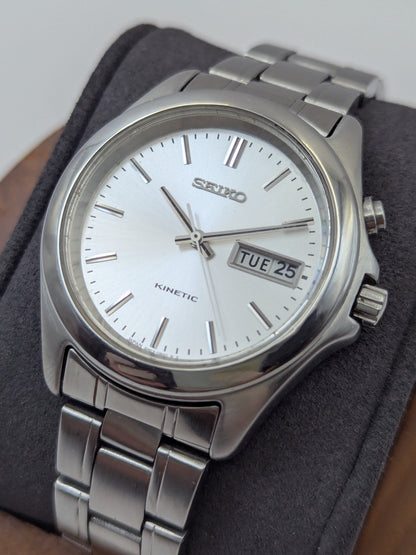 Seiko Kinetic 5M63-0B00