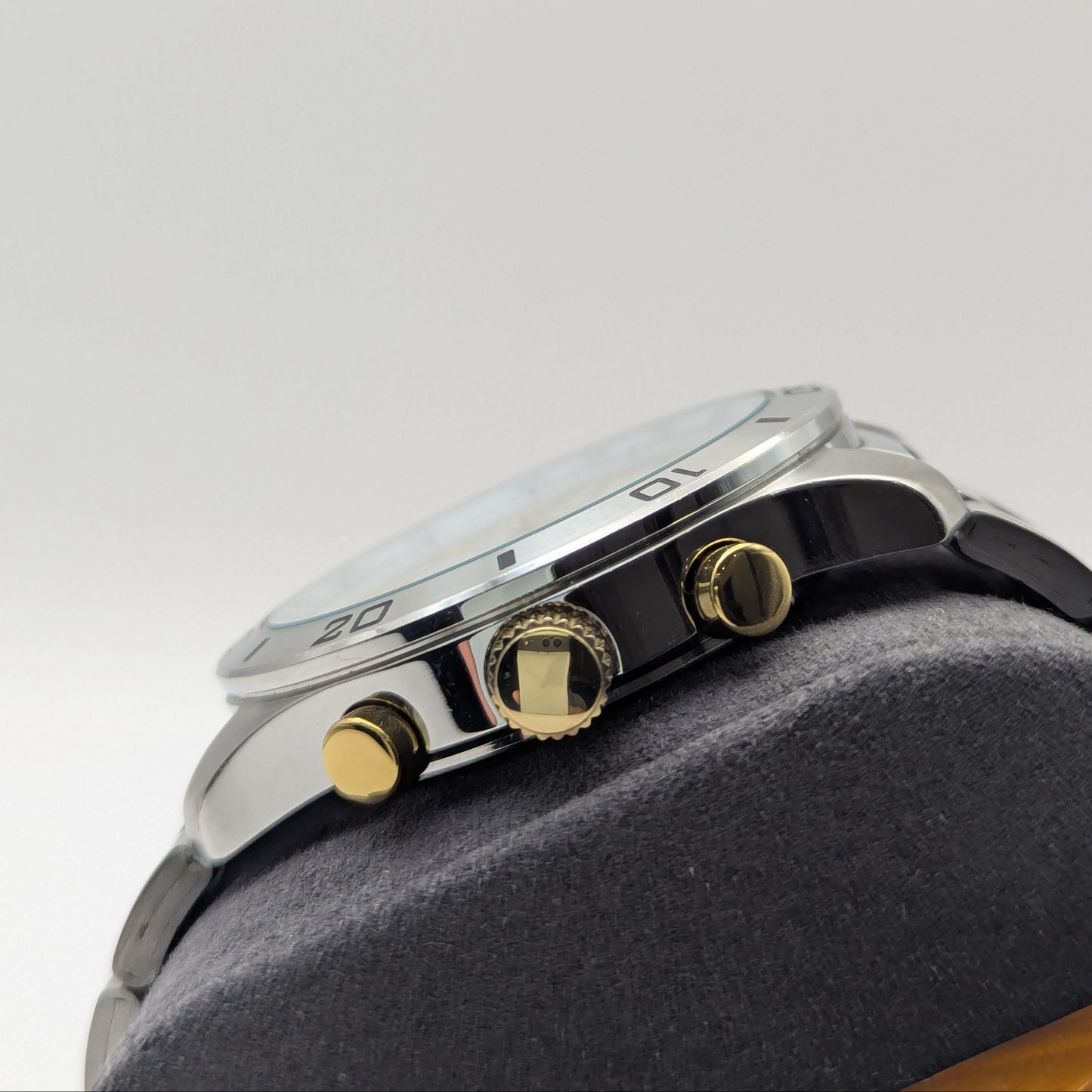 Seiko Quartz Chronograph 6T63-00E0