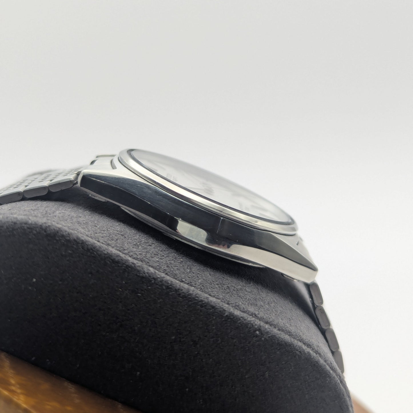 Citizen Quartz 6100-G03685K