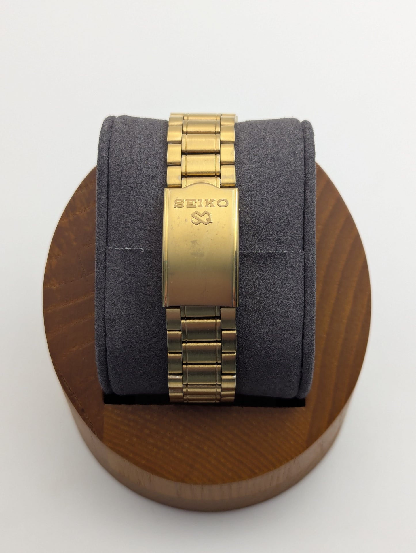Seiko SQ 5Y23-8A11